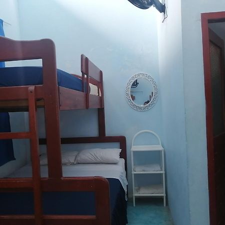 Hostal Aruba Atacames Δωμάτιο φωτογραφία