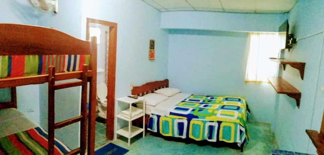 Hostal Aruba Atacames Δωμάτιο φωτογραφία