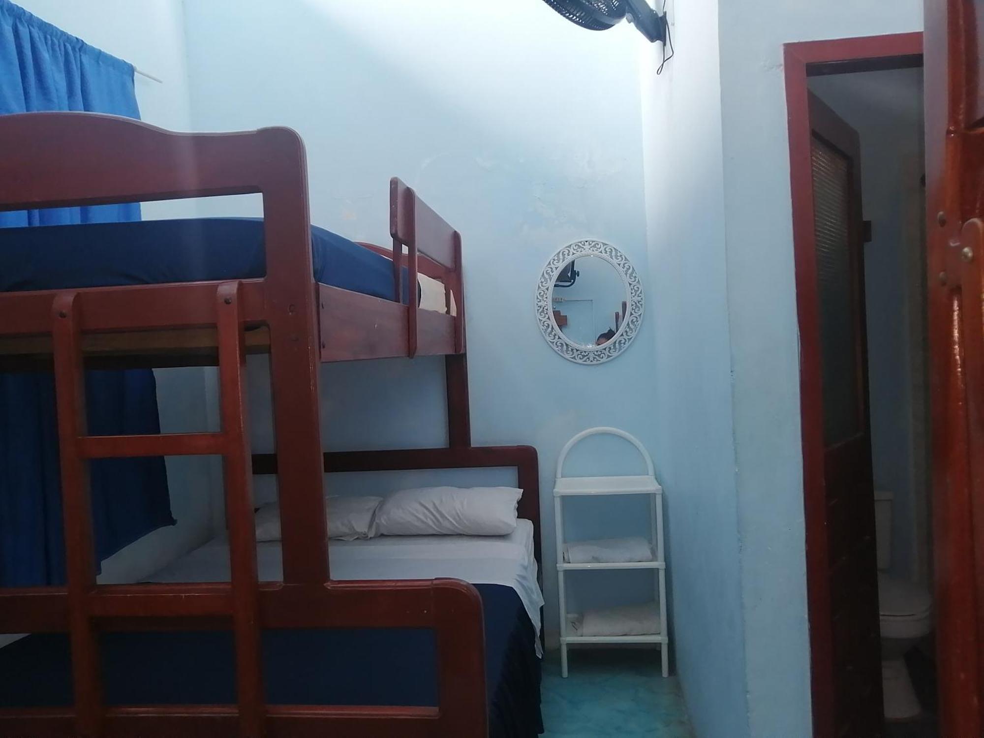 Hostal Aruba Atacames Δωμάτιο φωτογραφία